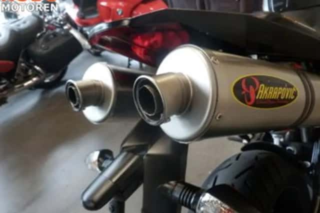 KTM 990 Super Duke R (2009) thumbnail 5