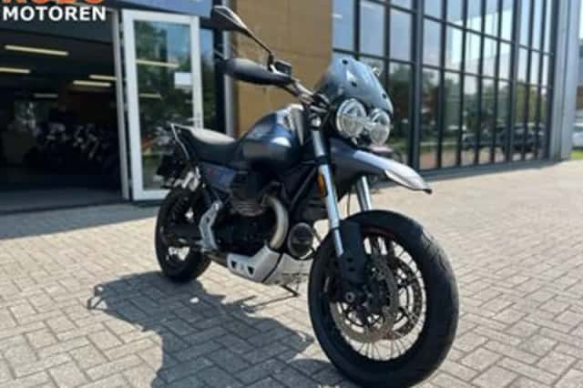 Moto Guzzi V85 TT (2019) thumbnail 2