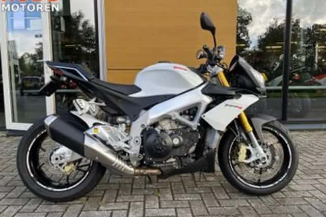 Aprilia Tuono V4 (2014) thumbnail 1