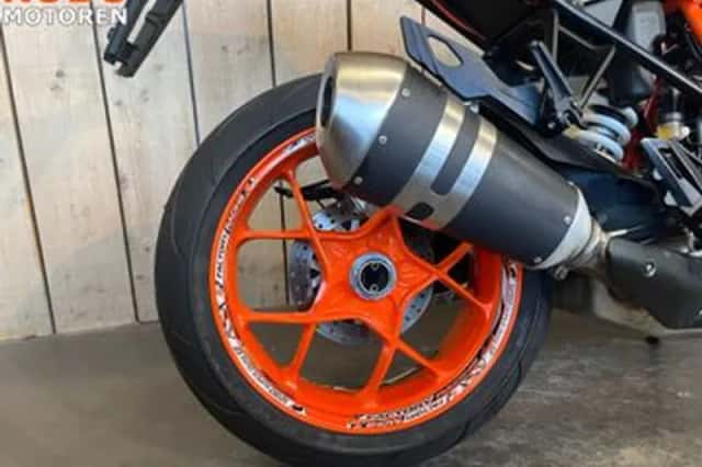 KTM 1290 Super Duke GT (2017) thumbnail 4