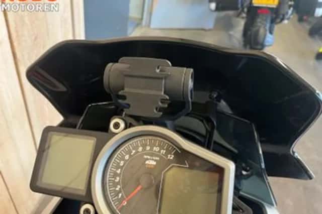 KTM 1290 Super Duke GT (2017) thumbnail 6