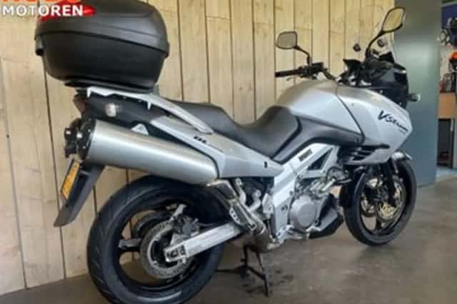 Suzuki DL1000 (2004) thumbnail 2
