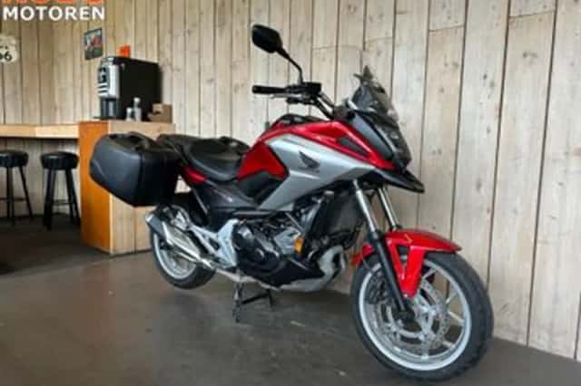 Honda NC 750XA (2016) thumbnail 3