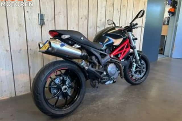 Ducati Monster 796 (2010) thumbnail 2