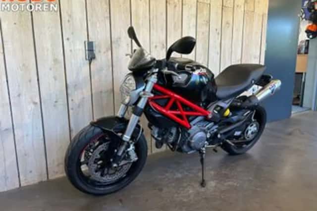 Ducati Monster 796 (2010) thumbnail 3