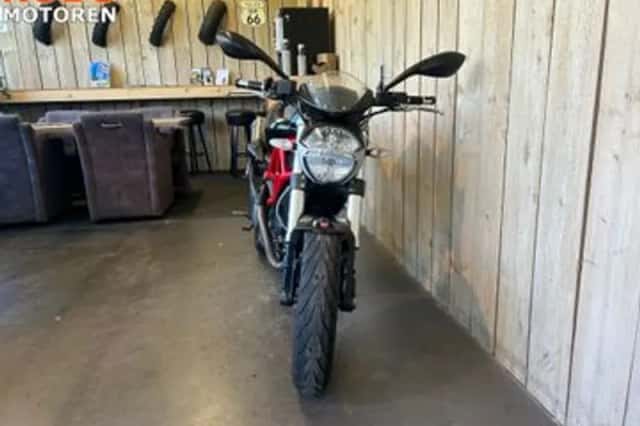 Ducati Monster 796 (2010) thumbnail 5