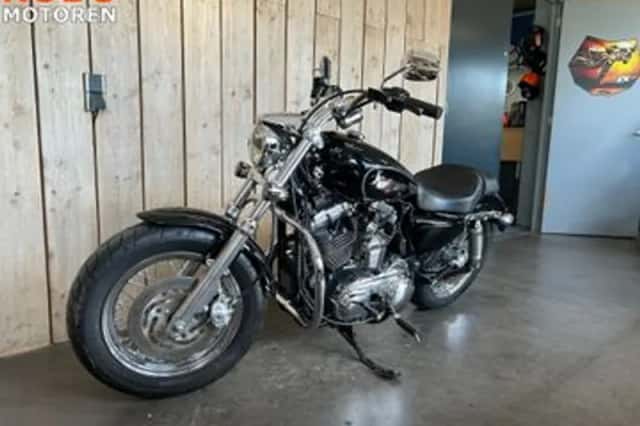 Harley-Davidson 1200 C Custom (2013) thumbnail 3