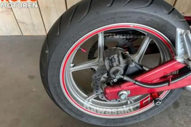 Kawasaki Er-6n (2006) thumbnail 5