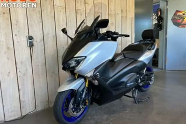 Yamaha XP530-A Tmax SX (2018) thumbnail 2