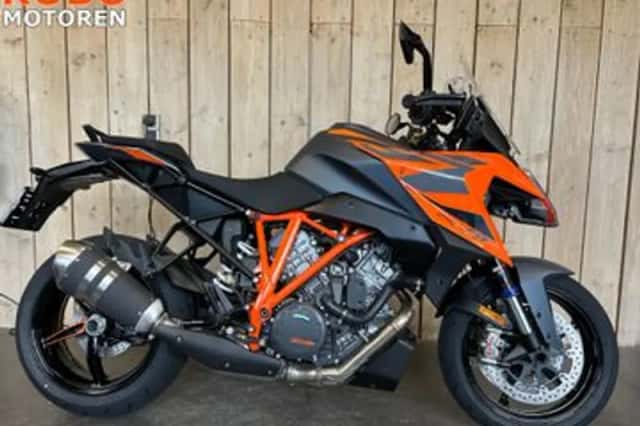 KTM 1290 Super Duke GT (2025) thumbnail 1