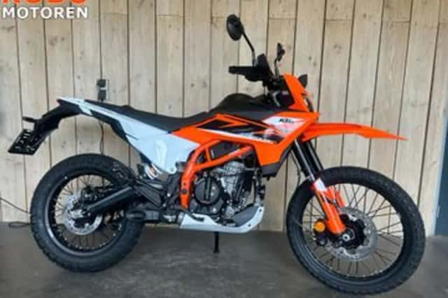 KTM 125 Enduro R (2026) thumbnail 1