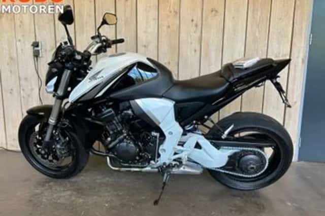 Honda CB1000R (2015) thumbnail 3