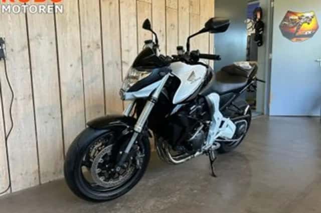 Honda CB1000R (2015) thumbnail 6