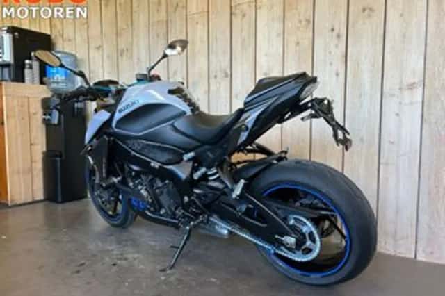 Suzuki GSX-S1000 (2022) thumbnail 4
