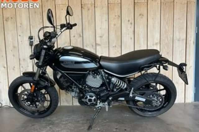 Ducati Scrambler CLASSIC (2016) thumbnail 4
