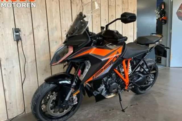KTM 1290 Super Duke GT (2020) thumbnail 5