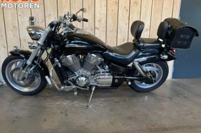 Honda VTX 1800 C (2003) thumbnail 2