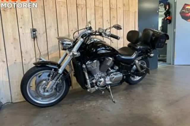 Honda VTX 1800 C (2003) thumbnail 3