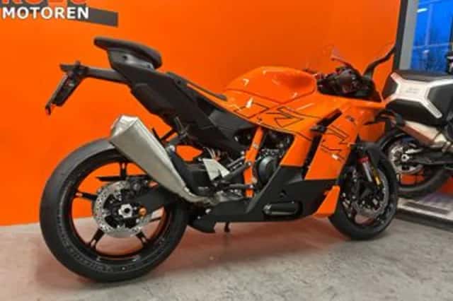 KTM 990 RC R (2025) thumbnail 4