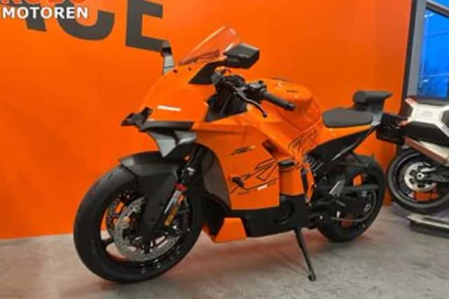 KTM 990 RC R (2025) thumbnail 5