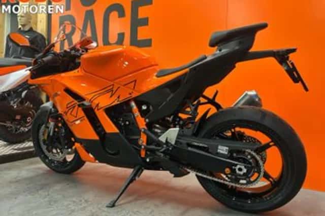 KTM 990 RC R (2025) thumbnail 6