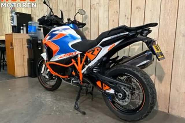 KTM 1290 Super Adventure R (2024) thumbnail 6