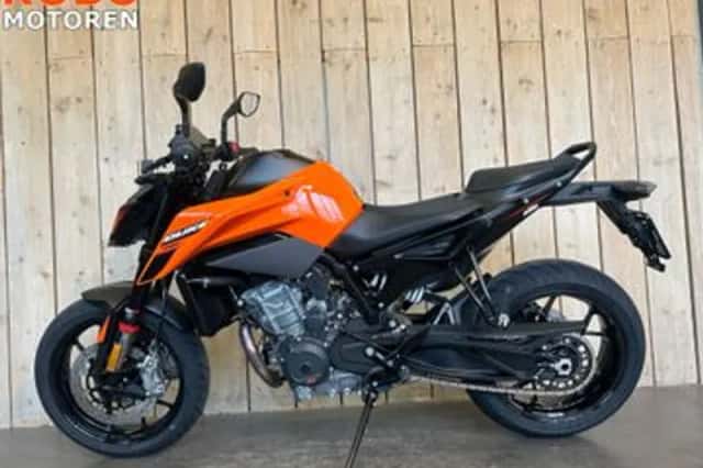 KTM 790 Duke (2026) thumbnail 3