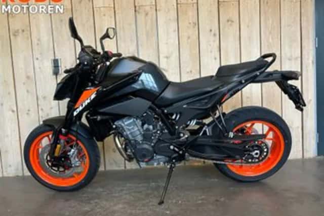 KTM 790 Duke (2026) thumbnail 3