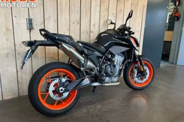 KTM 790 Duke (2026) thumbnail 4