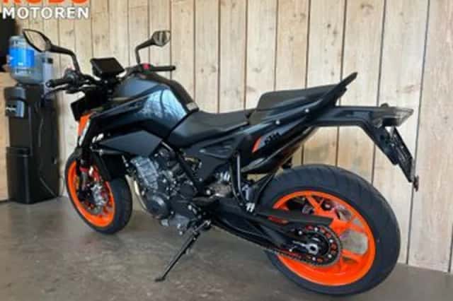 KTM 790 Duke (2026) thumbnail 4