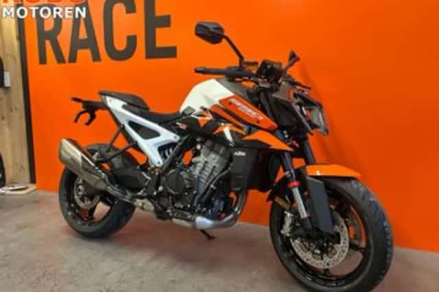 KTM 990 Duke (2026) thumbnail 2