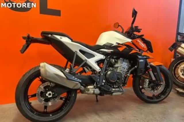 KTM 990 Duke (2026) thumbnail 4