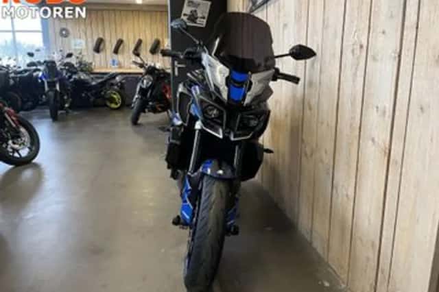 Yamaha MT-10 (2016) thumbnail 4