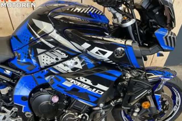 Yamaha MT-10 (2016) thumbnail 5