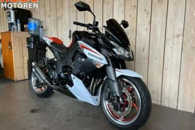 Kawasaki Z1000 (2013) thumbnail 4