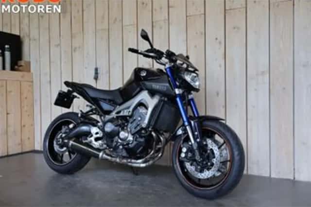 Yamaha MT-09 (2014) thumbnail 2