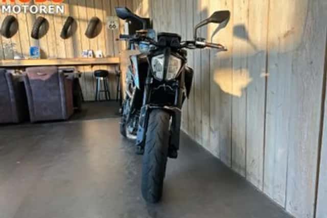 KTM 790 Duke (2019) thumbnail 6