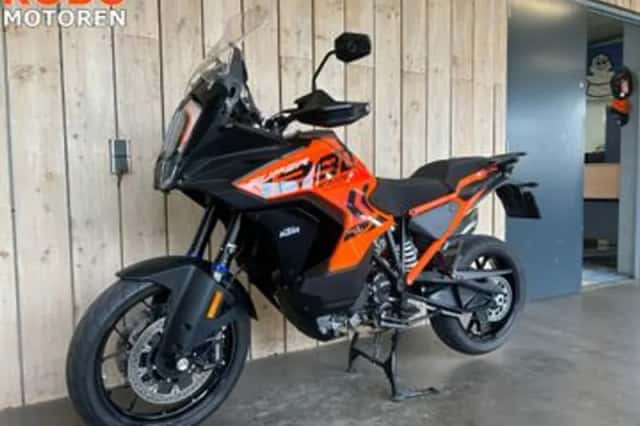 KTM 1290 Super Adventure (2024) thumbnail 5