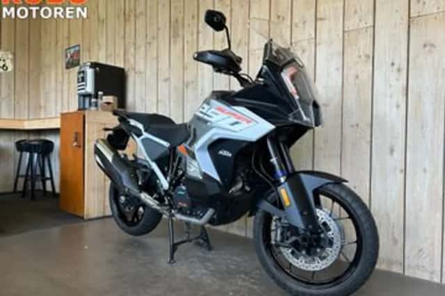 KTM 1290 Super Adventure S (2024) thumbnail 2