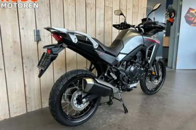 Honda Xl 750 TRANSALP (2023) thumbnail 4