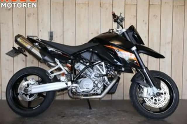 KTM 990 Supermoto (2010) thumbnail 1