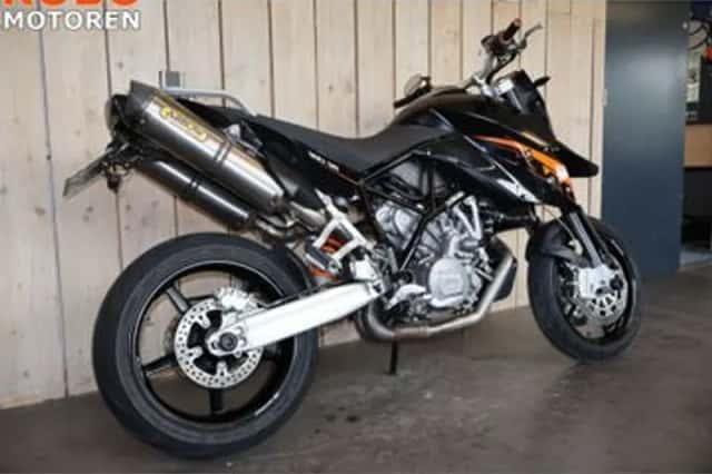 KTM 990 Supermoto (2010) thumbnail 4