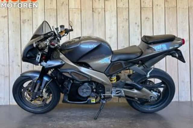 Aprilia Tuono (2003) thumbnail 3