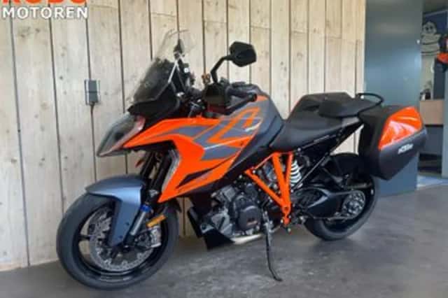 KTM 1290 Super Duke GT (2022) thumbnail 5
