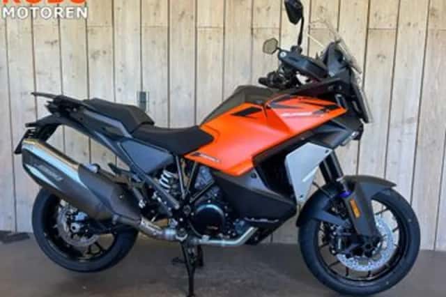 KTM 1390 Super Adventure S EVO (2026) thumbnail 1