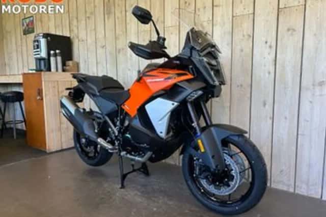 KTM 1390 Super Adventure S EVO (2026) thumbnail 2