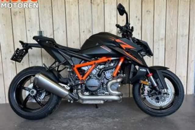 KTM 1390 Super Duke R (2026) thumbnail 1