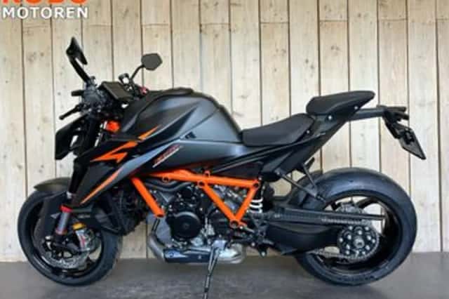 KTM 1390 Super Duke R (2026) thumbnail 4