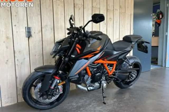 KTM 1390 Super Duke R (2026) thumbnail 5