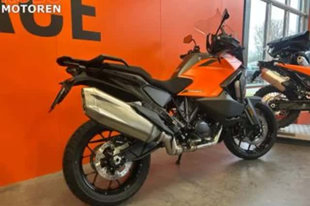 KTM 1390 Superadventure S (2026) thumbnail 2